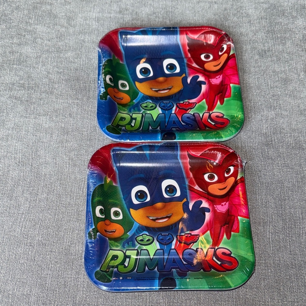 PJ Masks Kids Party Plates - Blue, Red, Green